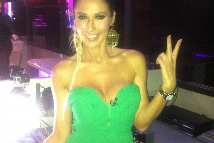 Kustánci Lia a partybuszon