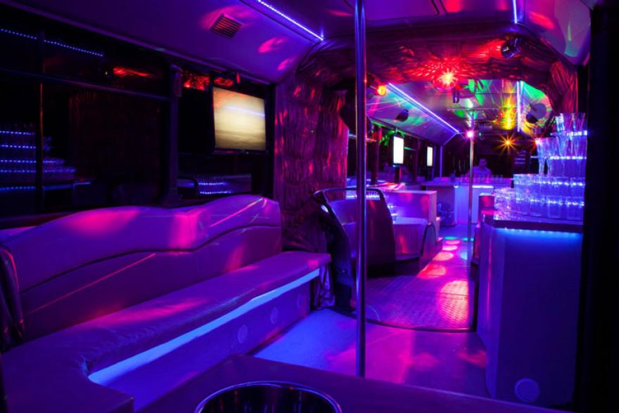 partybusz-50-fos-mercedes-belso-kep-11