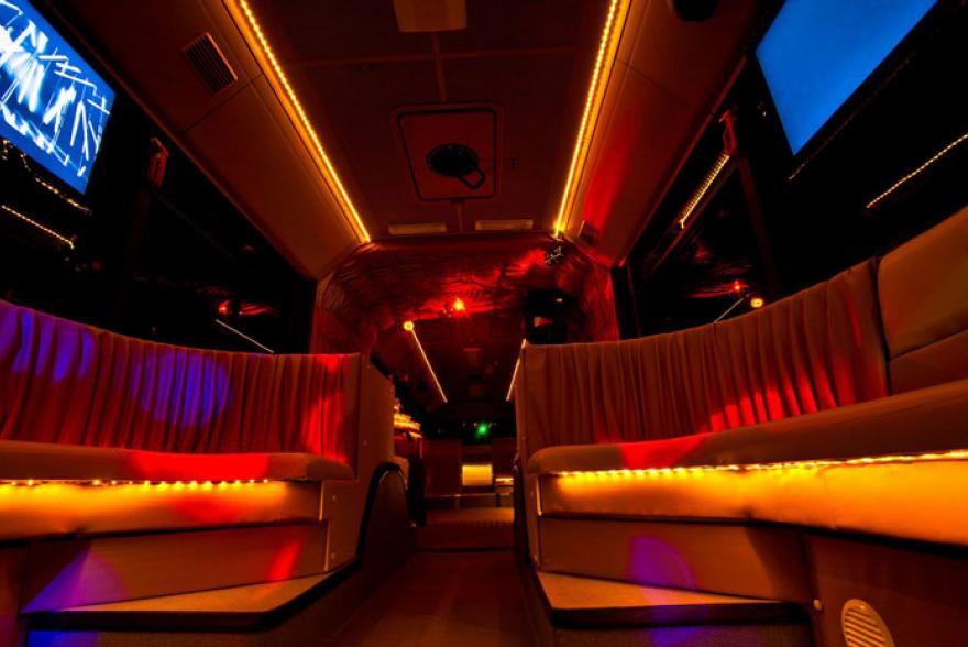 partybusz-50-fos-mercedes-belso-kep-14