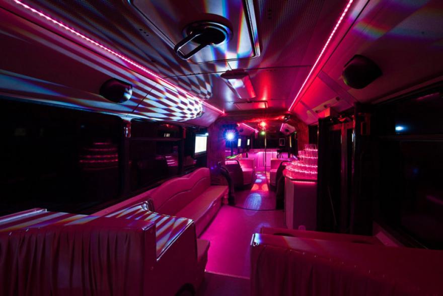 partybusz-50-fos-mercedes-belso-kep-2