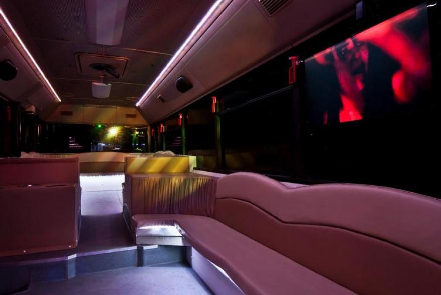 partybusz-50-fos-mercedes-belso-kep-3