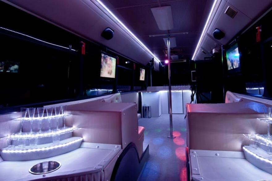 partybusz-50-fos-mercedes-belso-kep-7
