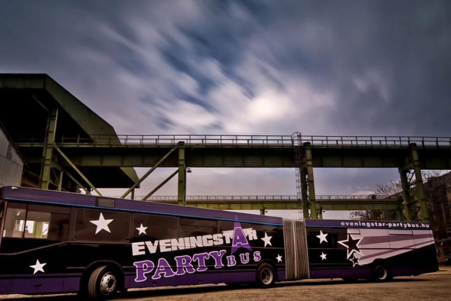 partybusz-50-fos-mercedes-kulso-kep-4